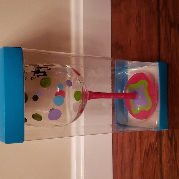 New -painted wine glass - Picture 7 of 8